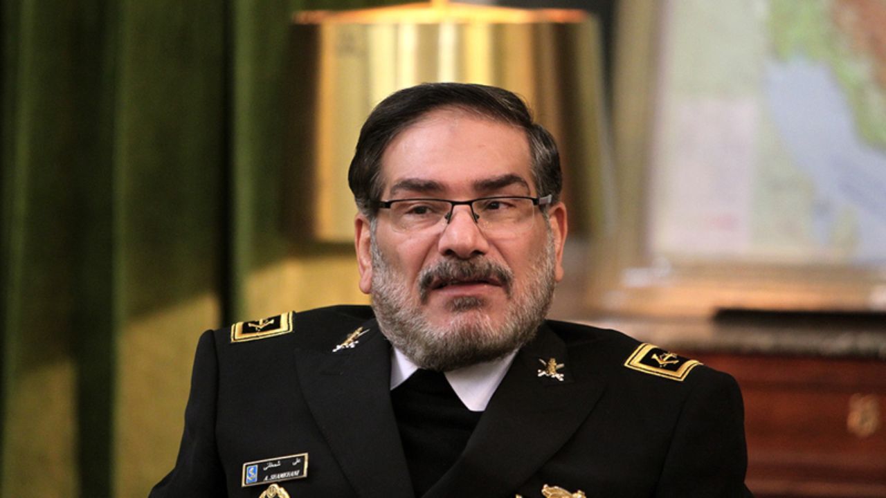 انتقاد شدید شمخانی از بیانیه تهدیدآمیز کشورهای اروپایی: وقاحت بود/ اروپا تاکنون حاضر نشده هیچ هزینه‌ای برای نجات برجام که دستاوردی تاریخی برای این اتحادیه است، پرداخت کند /گام دوم کاهش تعهدات 16 تیر آغاز می‌شود