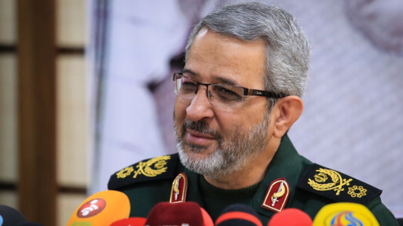 کار بسیج باید مؤثر در پیشبرد اهداف انقلاب اسلامی باشد