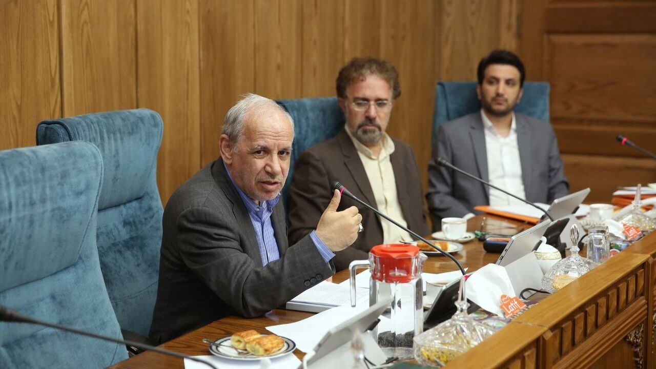 لغو آیین‌نامه‌های ایجاد تسهیلات برای شاغلین دولتی متقاضی انتقال از کلانشهرها