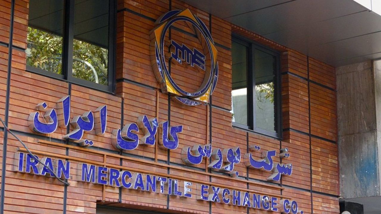 پتروشیمی‌ها موظف به عرضه کالا در بورس هستند
