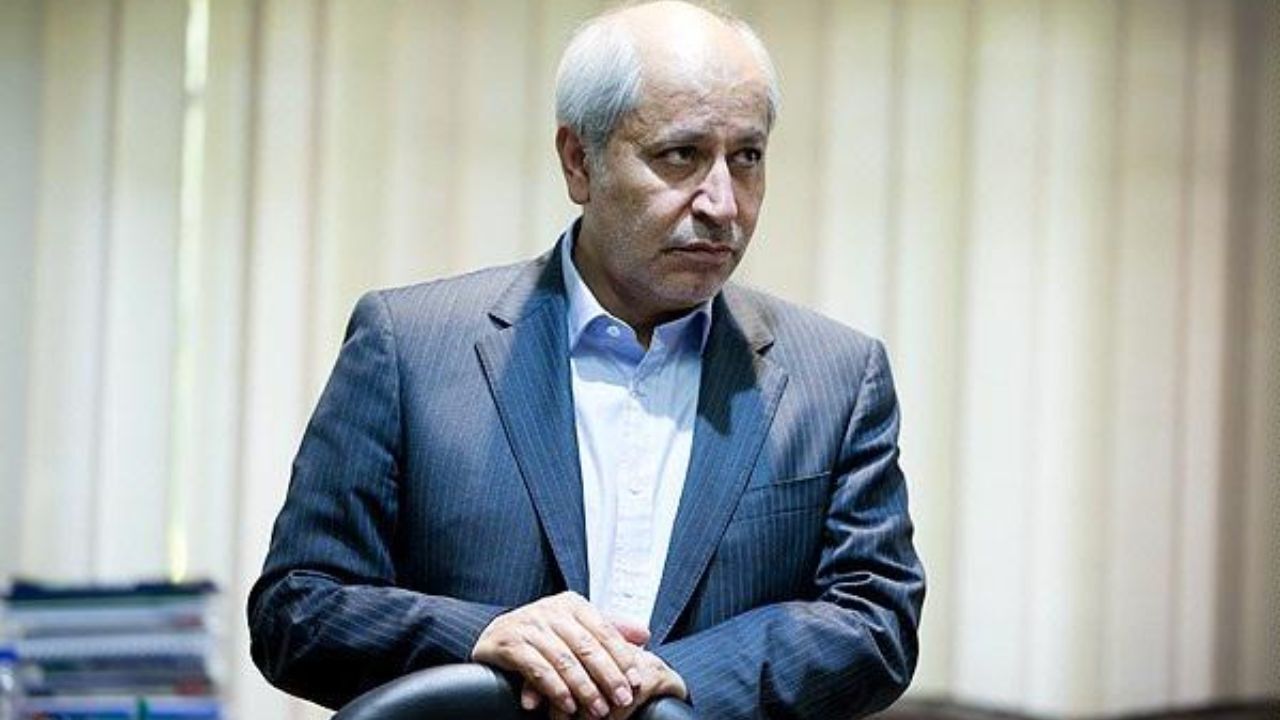 ساعت بعضی‌ها در سال 68 یخ زده است