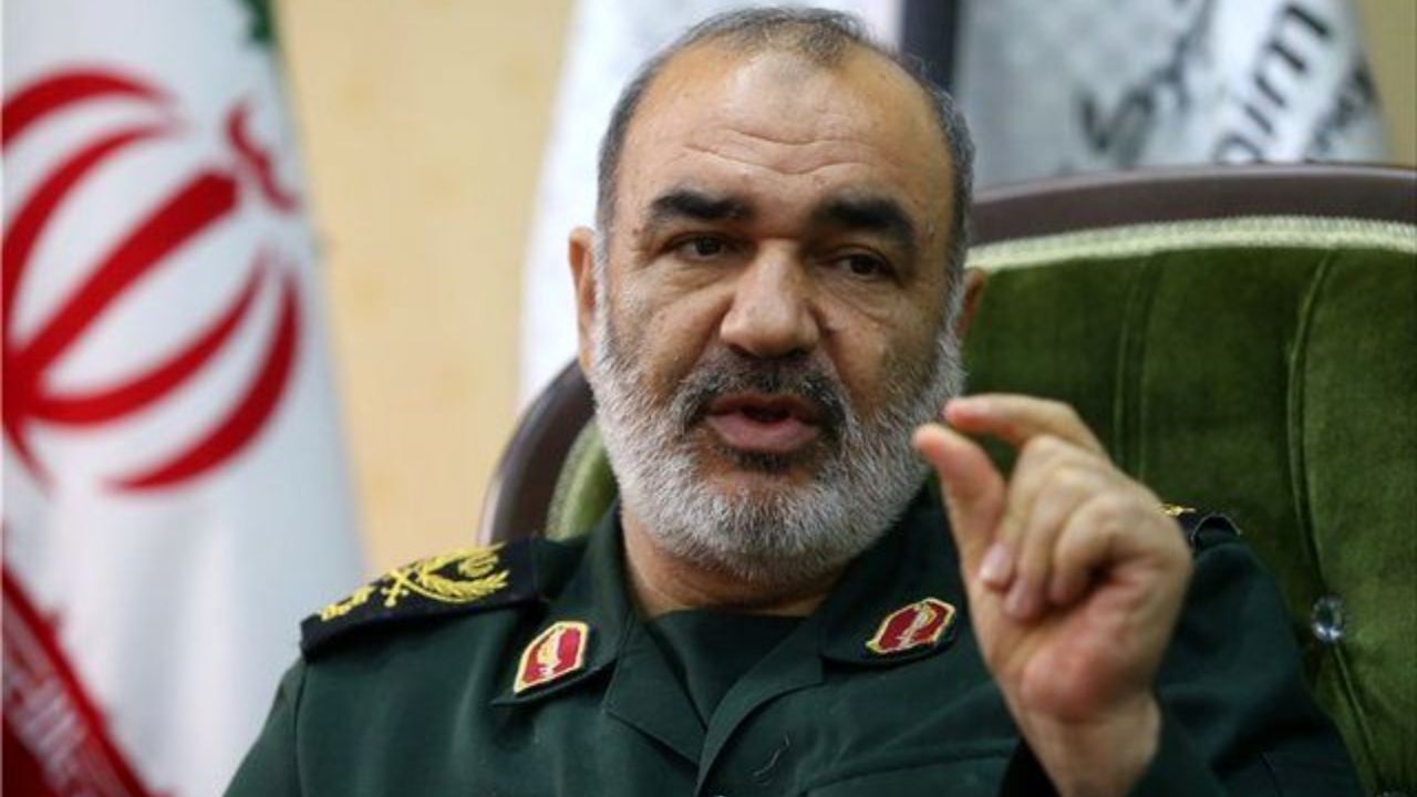 در صورت خطای محاسباتی دشمنان، راهبرد ما از دفاعی به تهاجمی تغییر می‌کند