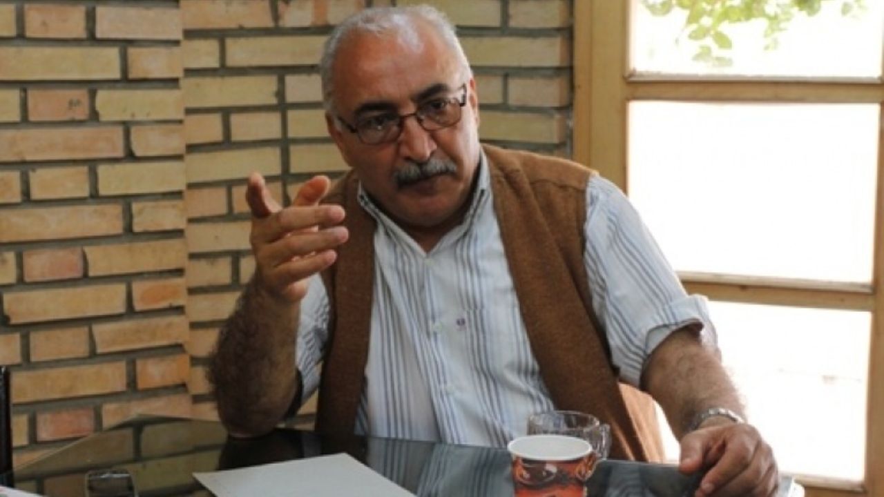 احمد طالبی‌نژاد و کشف میزانسن در آثار منظوم و منثور ادبیات کهن ایران / معرفی پرویز کیمیاوی و آثارش در یک کتاب