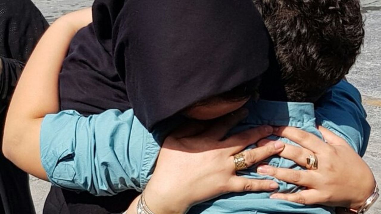 بازگشت مادر و پسر بعد از 7 سال به یکدیگر