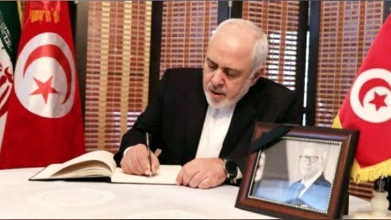 ظریف با حضور در سفارت تونس دفتر یادبود رئیس‌جمهور فقید این کشور را امضا کرد