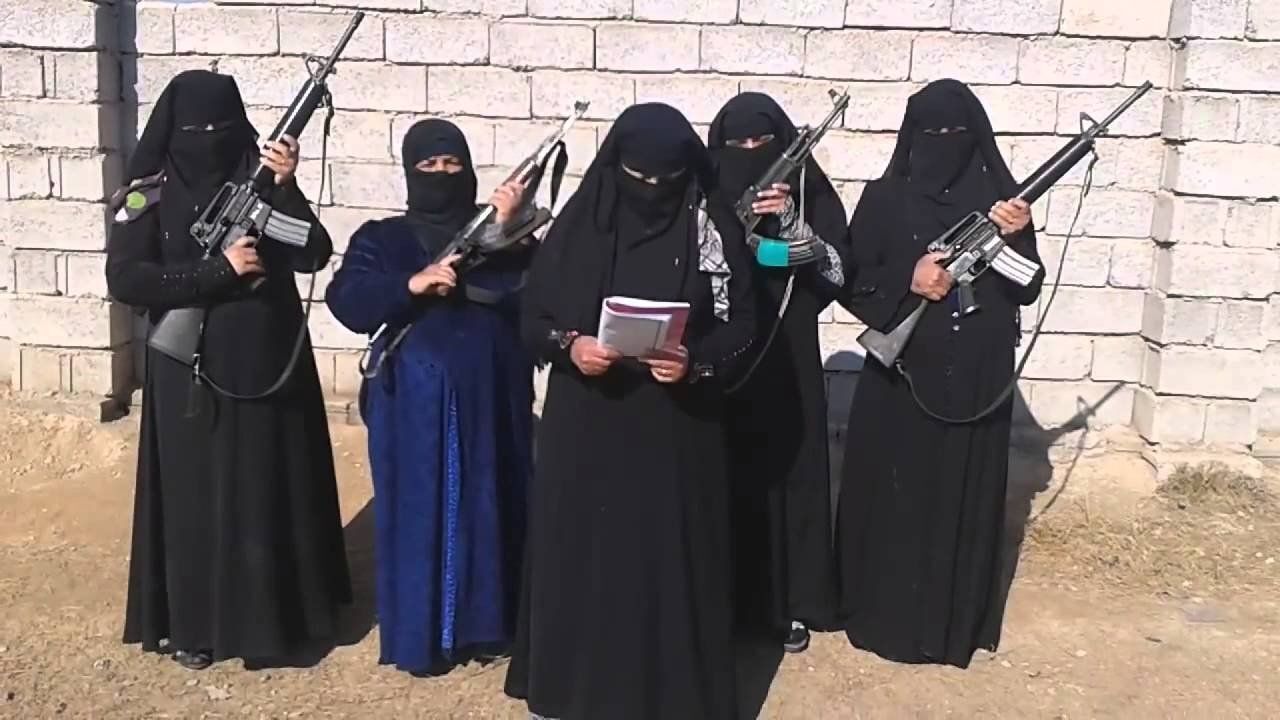 داعش زنان را برای حملات انتحاری استخدام می‌کند