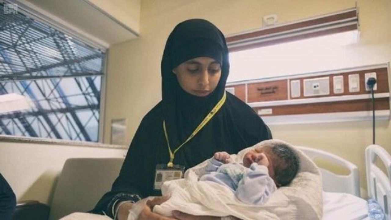 نخستین نوزاد در حج به دنیا آمد