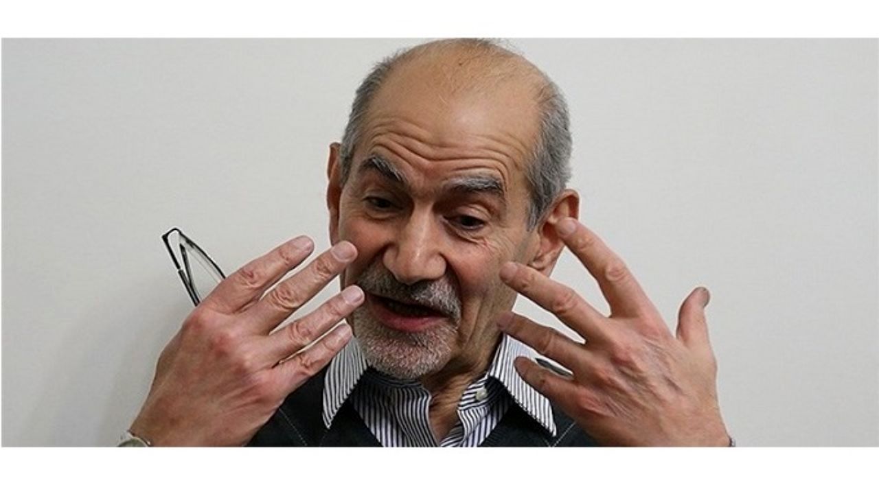نامه امام در باره نهضت آزادی،امضای ایشان را دارد ولی به خط ایشان نیست