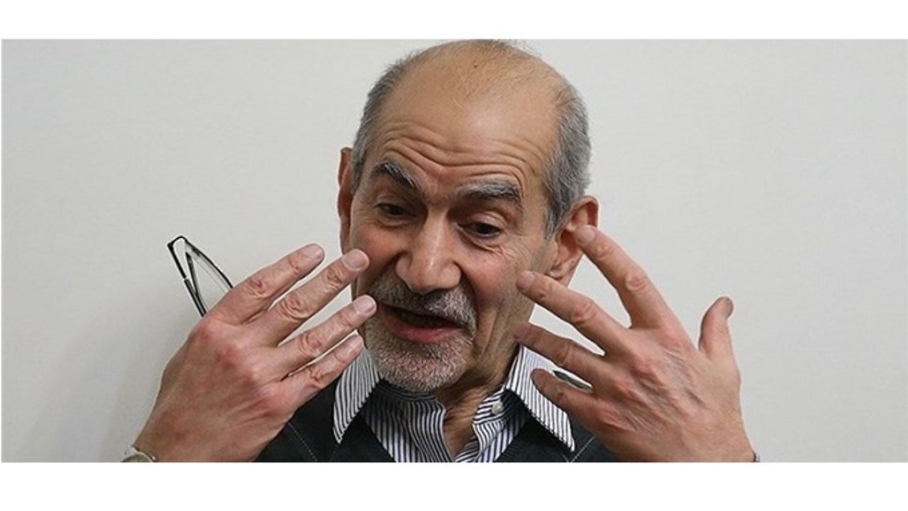 نامه امام در باره نهضت آزادی،امضای ایشان را دارد ولی به خط ایشان نیست