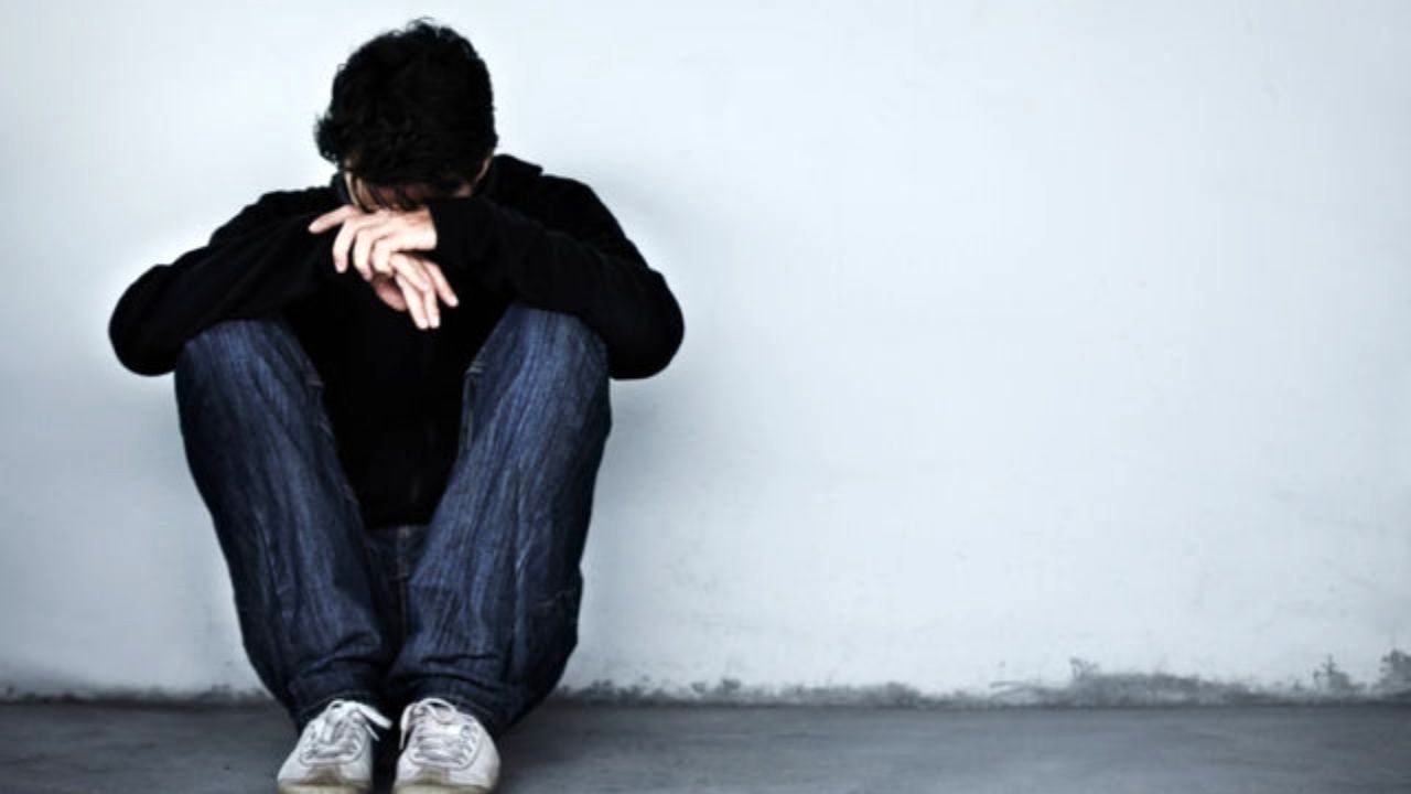 چه زمانی به روانپزشک یا روانشناس مراجعه کنیم؟