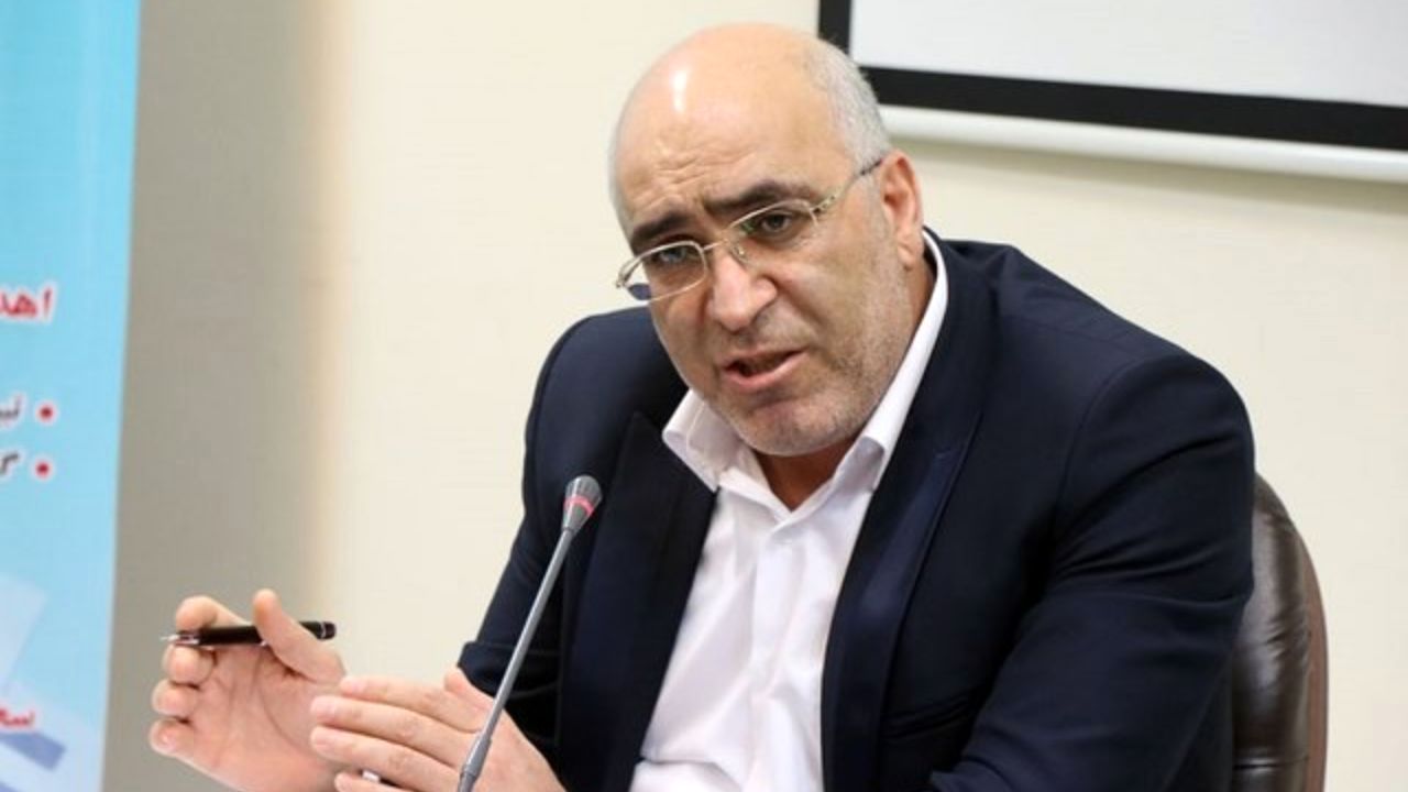 فرار مالیاتی به معنای دست کردن در جیب ملت و بیت المال است