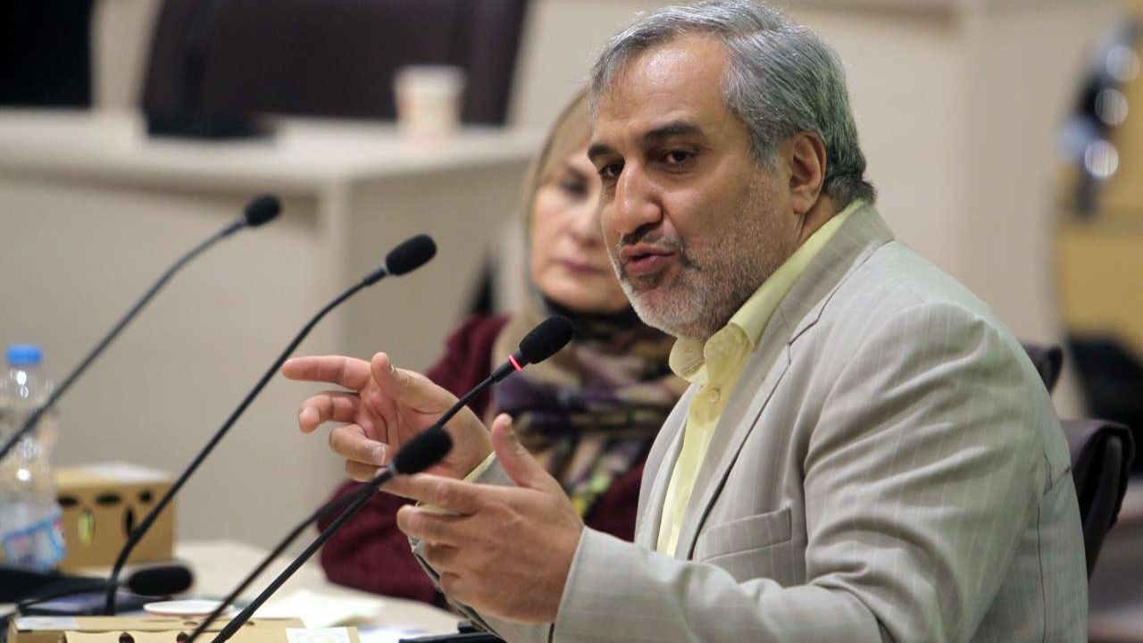 پیمانکاران، فضولات را به گندم اضافه کرده‌اند/ دستگیر شدگان دولتی نیستند/ گندم آلوده در بازار مصرف توزیع نشده است