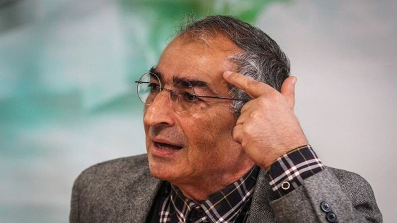 روحانی به 24 میلیون رای پشت کرد/ دولت روحانی با ندانم‌کاری و تصمیم‌سازی‌های اشتباه زندگی را برای مردم سخت کرده است/ تندروها به دنبال ریاست سعید جلیلی در مجلس هستند/ از مالزی، ترکیه، فیلیپین و سنگاپور هم عقب‌افتاده‌تر شده‌ایم/ چاره‌ کار بازگشت امثال رسایی 