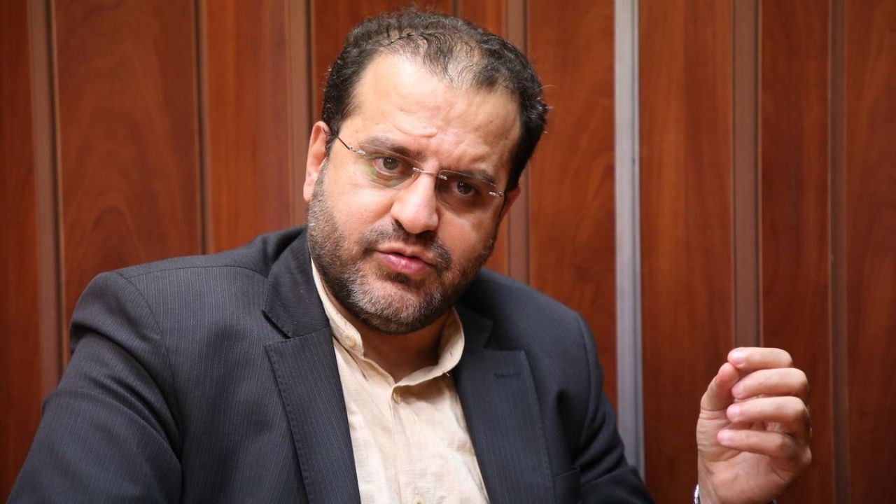 رشد قیمت مسکن تا 500 درصد در حاشیه تهران یک خبر کاملاً دروغ بود/ رد پای مافیای مسکن در پشت پرده خبر افزایش 500 درصدی قیمت‌ها در حاشیه تهران/ متوسط رشد قیمت مسکن در تهران 120 و در کل کشور 56 درصد است/ مشاوران املاک غیرقانونی در کانکس سوداگری می‌کنند/ ایران