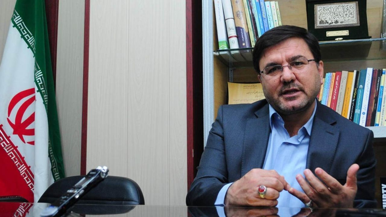 اقتصاد مردمی با خصوصی‌سازی واقعی امکان‌پذیر است/ مبانی اقتصادی باید شفاف شود/ اصلاح نظام بانکی و متعادل کردن سود بانکی، راهکار مردمی کردن اقتصاد است/ معاونت تنقیح قوانین اقداماتی را برای شناسایی قوانین مزاحم در اقتصاد انجام داده است