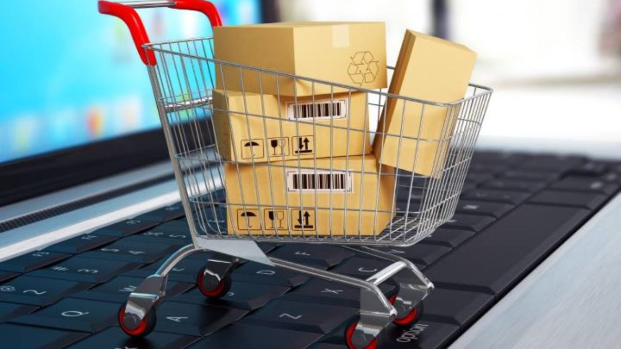 ضرورت توسعه تجارت الکترونیک در کشور/ عملیات اجرایی ساخت کارگو ترمینال اصفهان پایان یافت