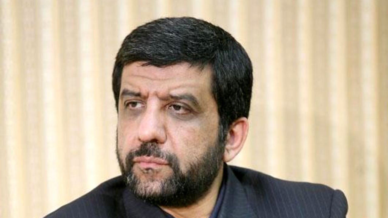 آقای شریعتمداری رقیب نتراشید/ بگذارید کوروش برای ما بماند