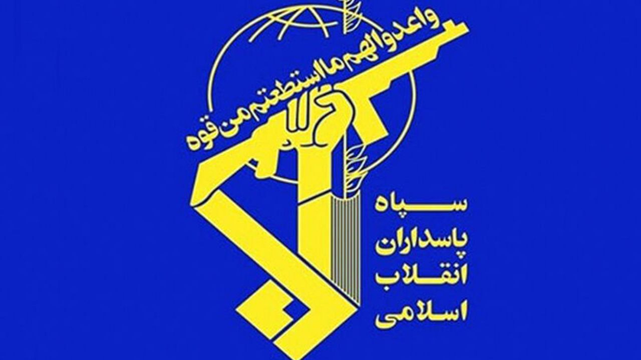 نیروی دریایی سپاه 7 کشتی ترال را در خلیج فارس توقیف کرد