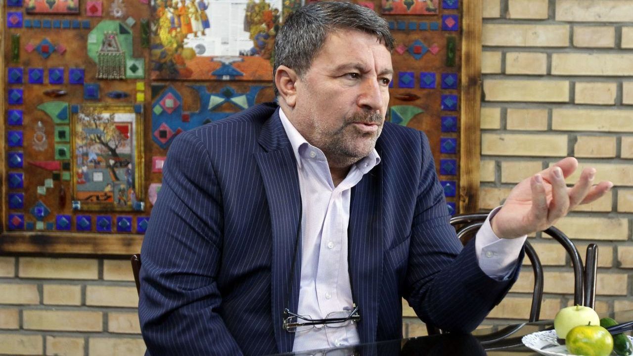 در انتخابات مجلس کاندیدا نخواهم شد/ اصلاح‌طلبان شانس بالایی در انتخابات مجلس خواهند داشت/ بانک مرکزی معتقد به وقوع فساد ارزی نیست/ بیش از سی عملیات برای مهار بحران ارز در کشور اجرایی شده است