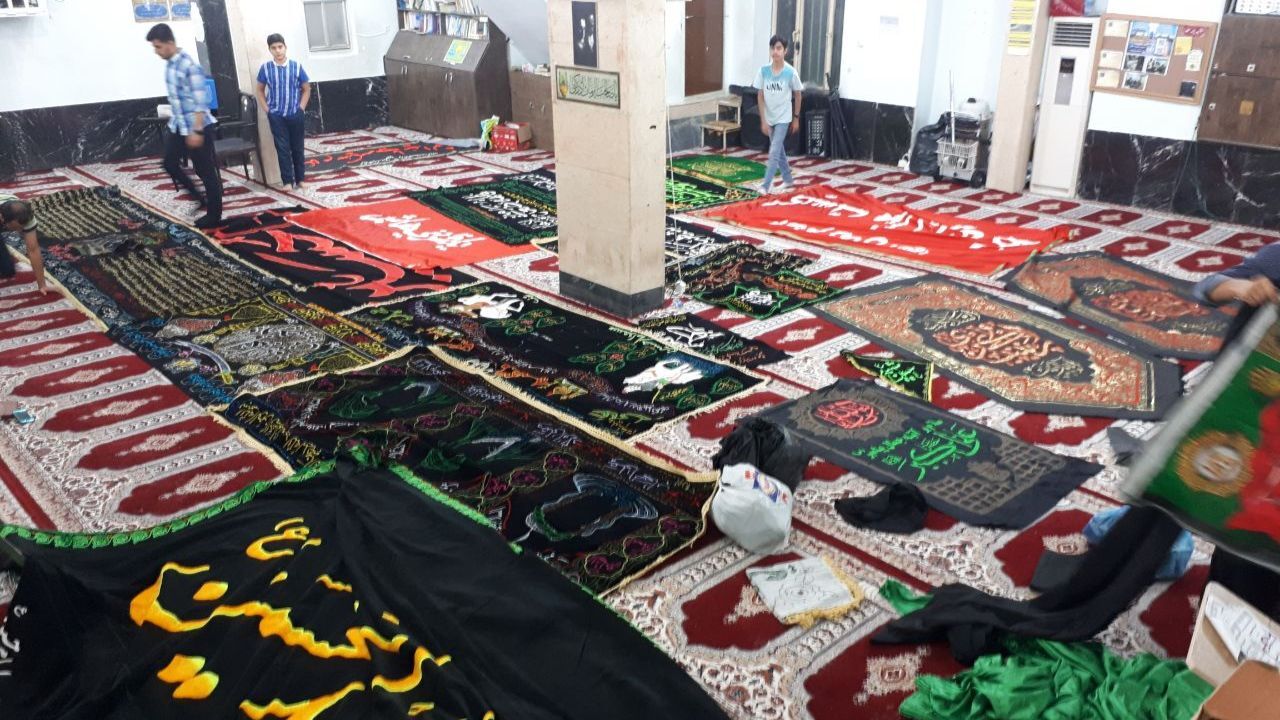کمبودی در تامین پارچه سیاه ماه محرم نداریم