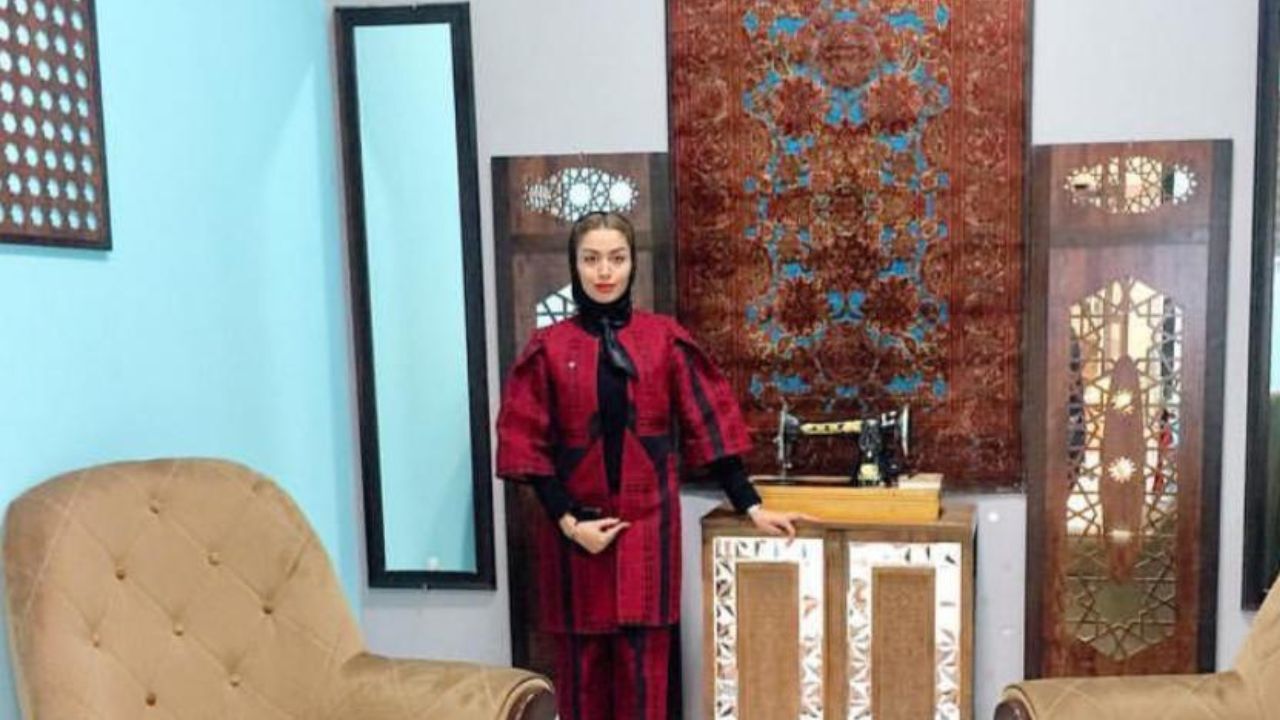 آرزو دارم روی جلد مجله وُگ بروم/ در تهران دوره دیدم اما دلم می‌خواست ایده‌ام را خرج رشد زاهدان کنم/ زنان خیلی وقت است راه‌شان را پیدا کرده‌اند/ با چرخ‌خیاطی مادربزرگم شیفته دوختن شدم/ وقت آن رسیده که زنان دنیا را جای قشنگ‌تری کنند/ آرزو دارم لباسی طراحی و
