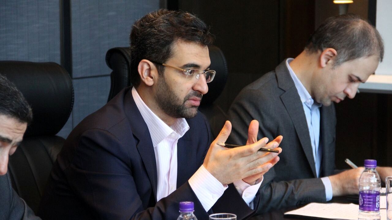 وقتش رسیده تمام سرویس‌های ارزش افزوده را تعطیل کنیم