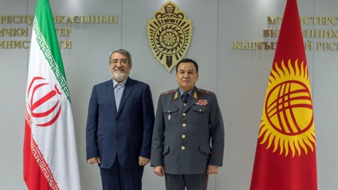 ایران دخالت کشورهای خارجی در مسائل جهان اسلام را نمی‌پذیرد/ ایران خواهان صلح و ثبات برای تمام کشورهای منطقه است