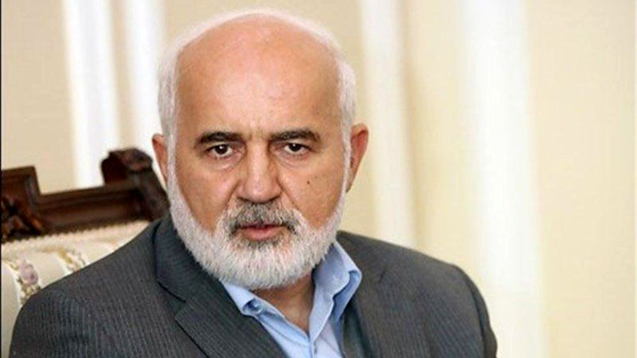 به جای کارگران هفت‌تپه سراغ یقه‌سفیدها بروید/ حتی اگر در تجمعات کارگری جرمی هم شده، حکومت تا می‌شود نادیده بگیرد/ سراغ خائنانی بروید که ارز و طلا و کارخانه‌های ملت را به تاراج داده‌اند