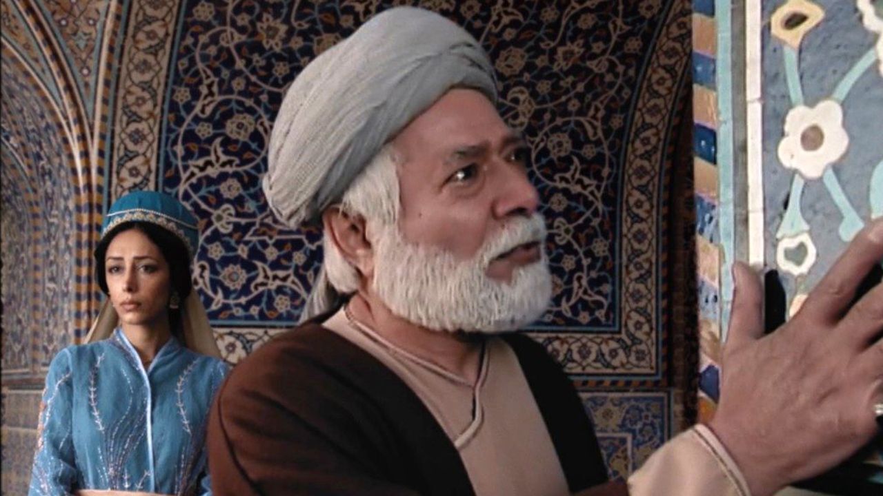 اولین فیلم کولاژ سینمای ایران برای هنرمندان برجسته کشور نمایش داده شد/ 20 نفر از سینماگران و هنرمندان پیشکسوت به تماشاى «کاشی هفت رنگ» نشستند/ بنیاد لاجوردی، میزبان آیدین آغداشلو، لیلی گلستان، سیروس الوند و... براى دیدن این فیلم بود + تصویر