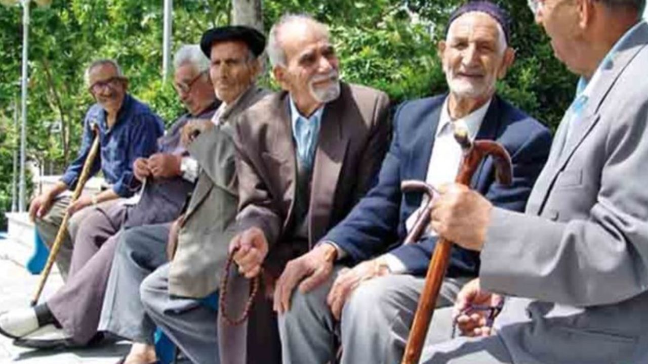 ثبت‌نام اینترنتی مرحله نخست وام ضروری بازنشستگان کشوری آغاز شد