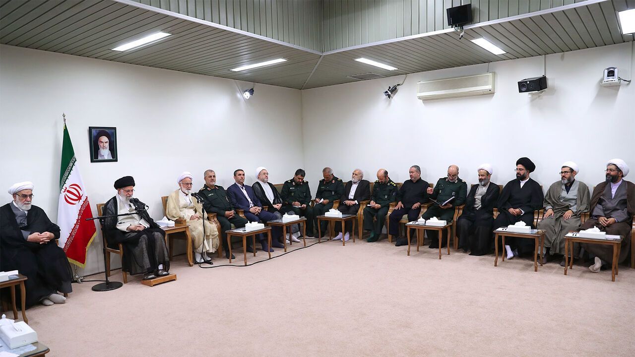 یاد شهدا در کشور امیدبخش و جهت‌بخش است