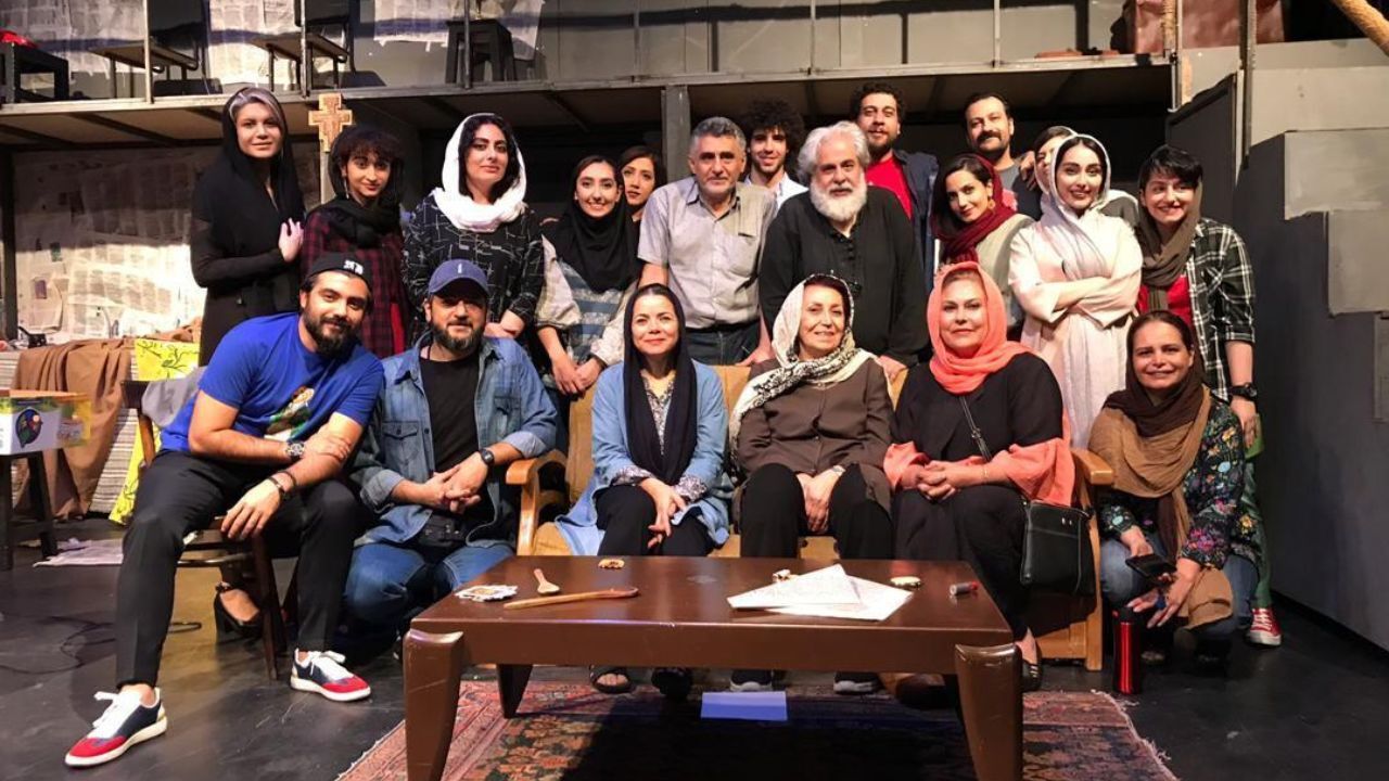 کدام چهره‌ها تماشاگر نمایش مهتاب نصیرپور بودند؟/ از شهلا لاهیجی تا مهرانه مهین ترابی