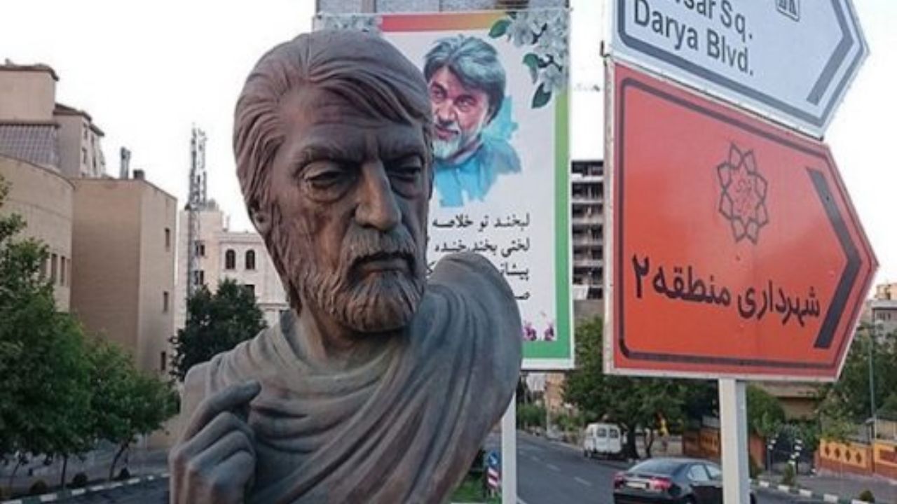 سردیس قیصر امین‌پور کشف شد/ سارقان سردیس نیز دستگیر شدند
