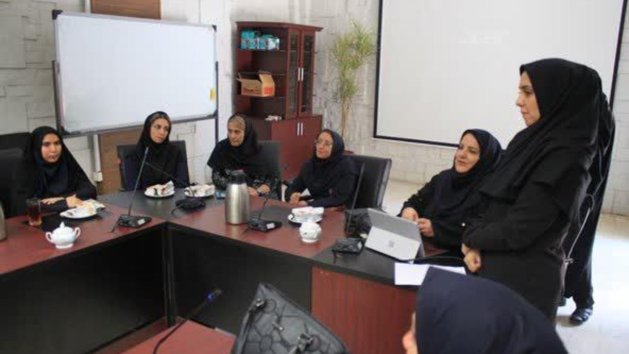 آموزش محیط زیستی مربیان کانون های کودک سرای محلات