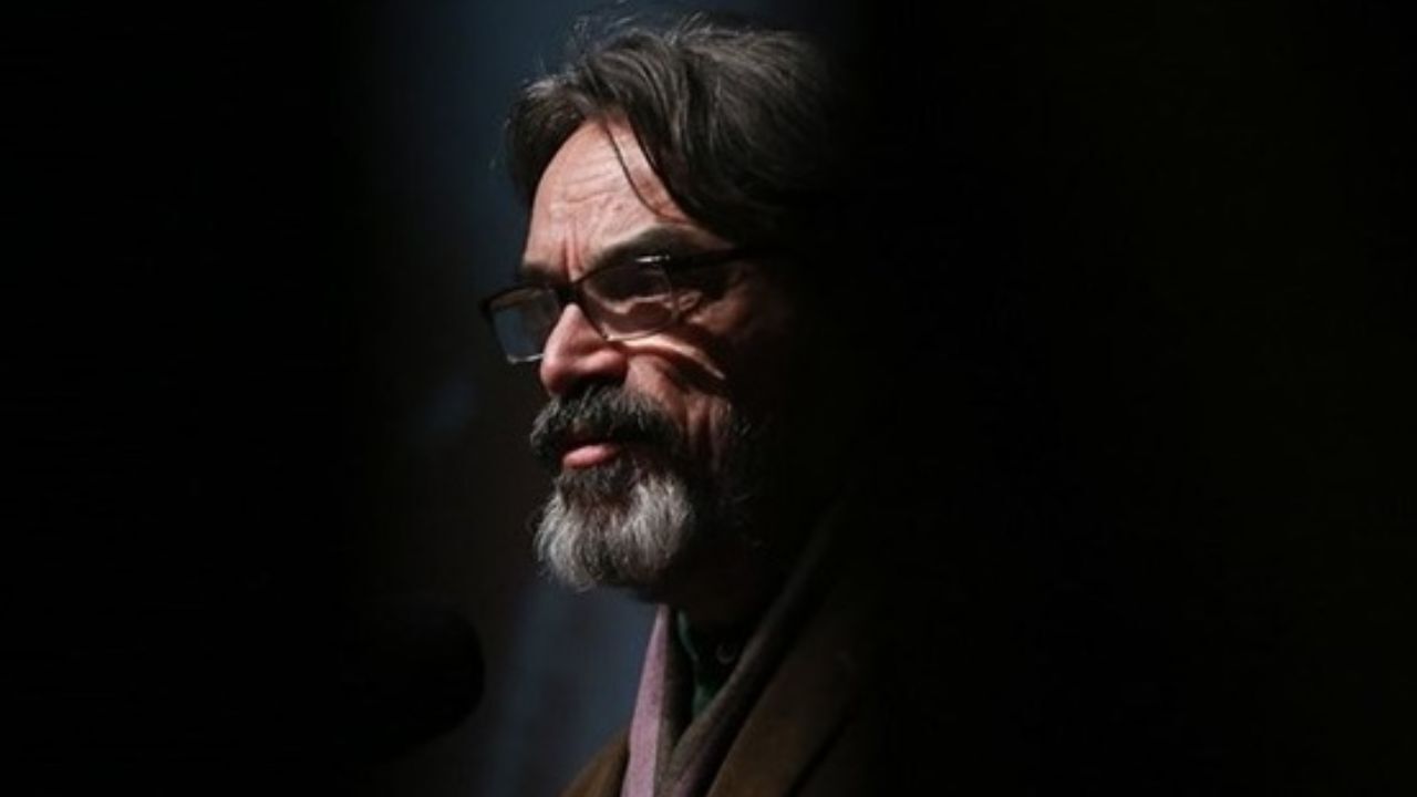 هنرمندی به بزرگی «هنر»/ باید ایستاده شنید