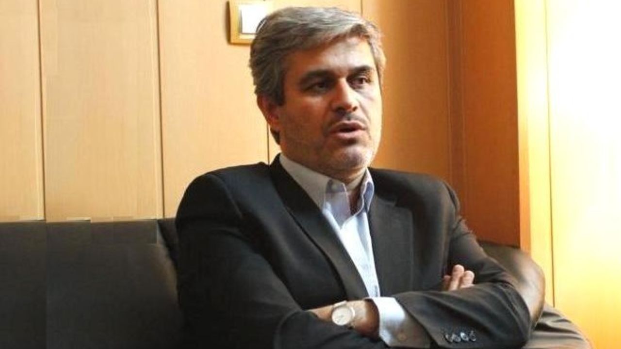 بودجه سال 99 و 1400 به صورت غلطان بررسی می‌شود