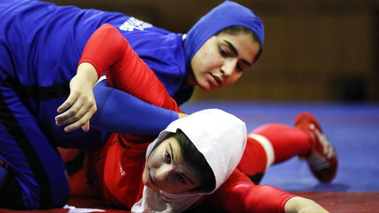 دبیر المپیکی است و همواره دغدغه کشتی ایران را دارد