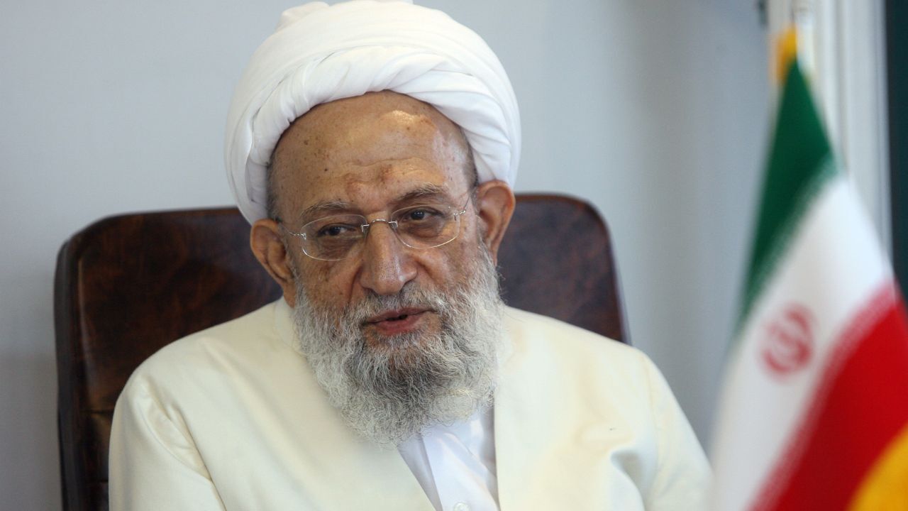 ناطق‌نوری نخ تسبیح وحدت می‌شود؟