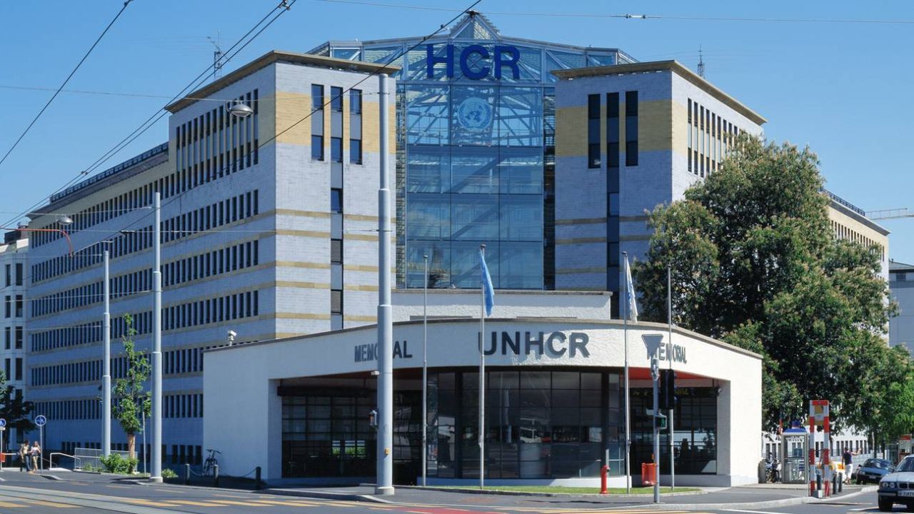 خودسوزی پناهجوی سوری مقابل مقر آژانس ویژه آوارگان سازمان ملل