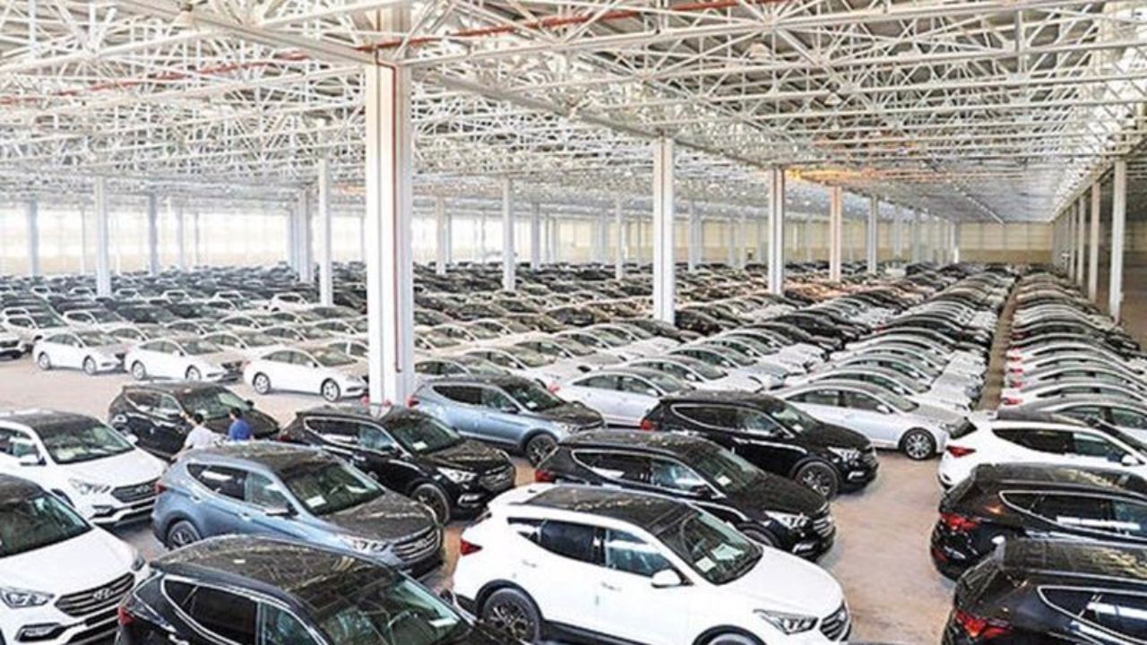 ترخیص خودروهای دپو شده، منتظر مصوبه دولت است