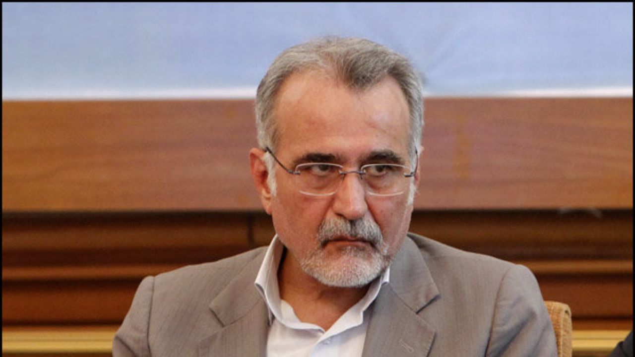 قوی‌ترین دولت دنیا هم نمی‌توانست بحران آن هشت سال کذایی را مدیریت کند/ آوردن مردم به پای صندوق‌های رأی بسیار سخت شده است/ موانع به روحانی اجازه تاثیرگذاری نمی‌دهند/ خاتمی می‌گفت هر 9 روز یک بار برایم بحران درست می‌کنند، اما در دولت روحانی هر یکی 2 روز یک 