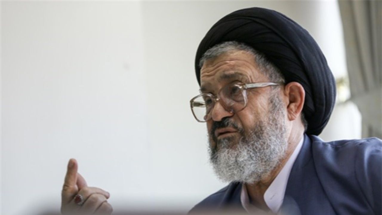 هنوز انتخابات برگزار نشده 10 نفر برای ریاستش در آب‌نمک خیس می‌خورند/ حرف‌هایی که درباره قالیباف و نواصولگرایان گفته و شنیده می‌شود، حکم خواستگاری دارد/ می‌گویند برای طرف خواستگار آمده است، اما ما که خواستگاری ندیده‌ایم