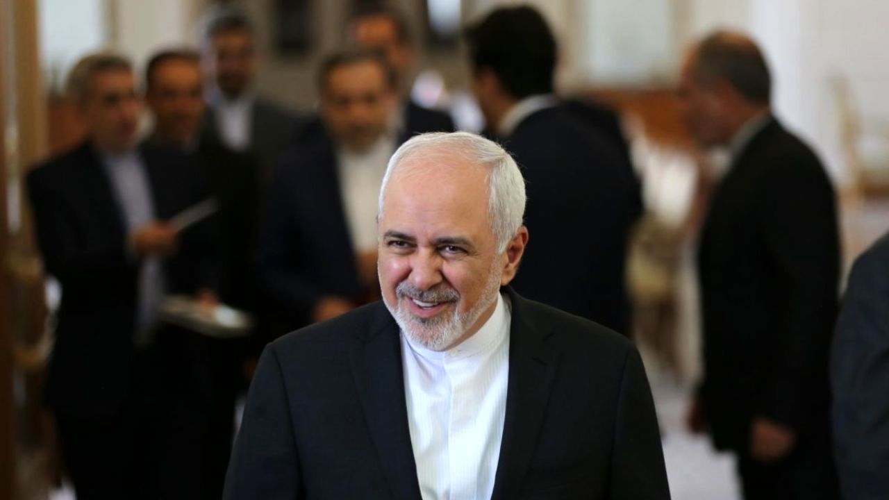 سفیر آکردیته «کامبوج» رونوشت استوارنامه خود را تقدیم «ظریف» کرد