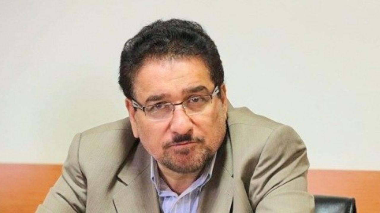 جلسه فوق‌العاده مجلس برای بررسی افزایش قیمت بنزین تشکیل شود