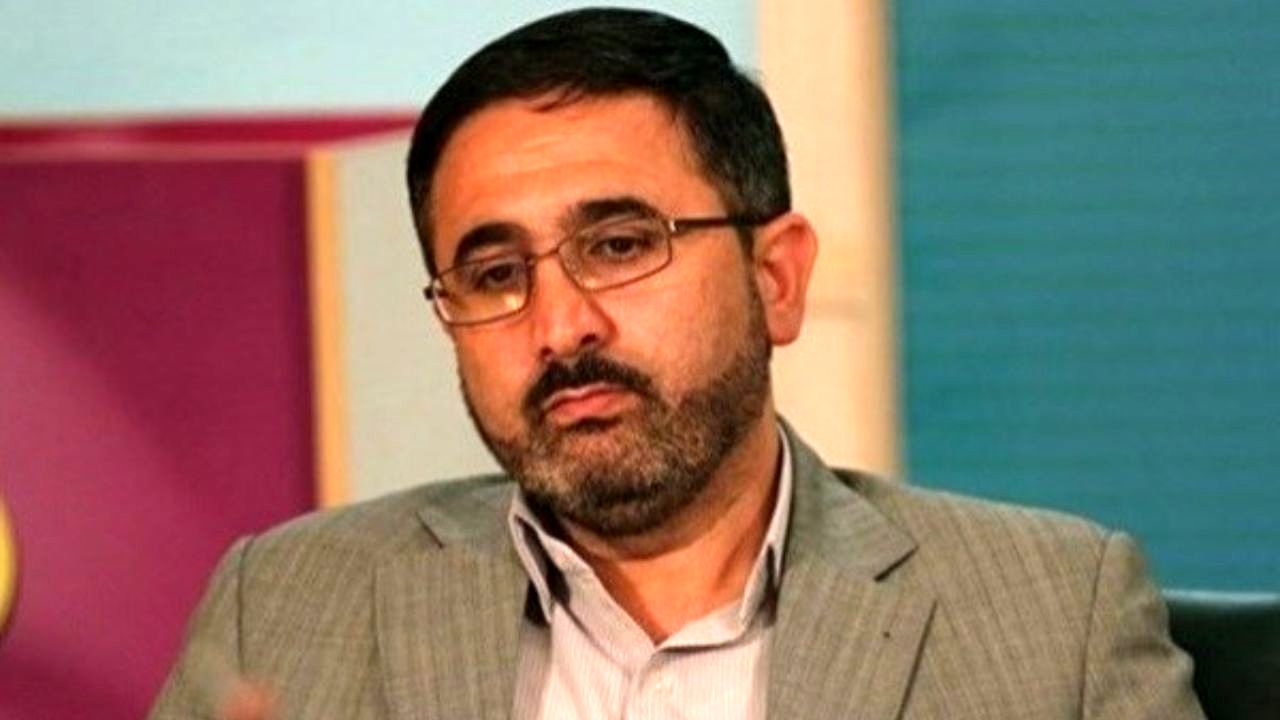 موافق حذف ادبیات کلاسیک از کتاب‌های درسی ادبیات فارسی نیستیم