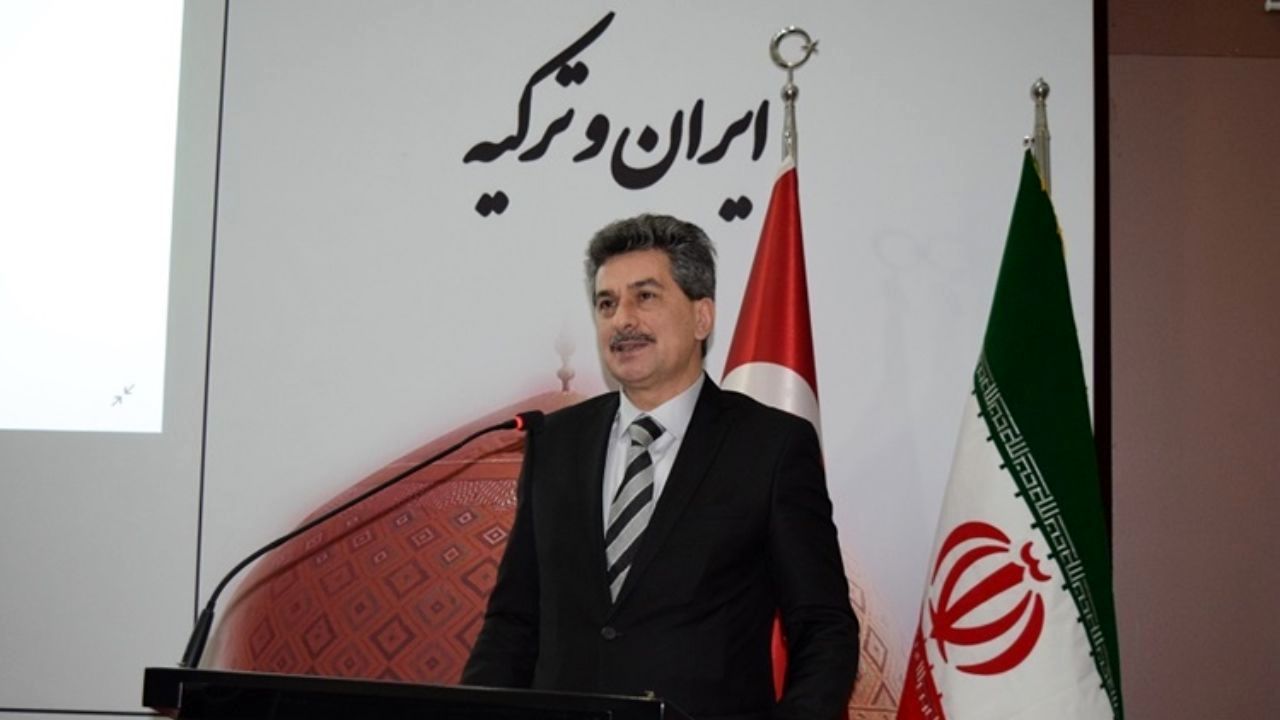 گلایه‌ نویسندگان ترکیه‌ از نبود کپی‌رایت در ایران