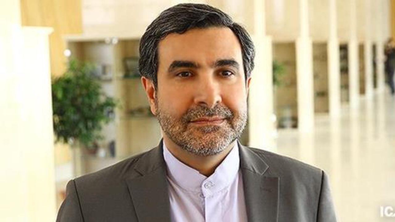همسان‌سازی حقوق بازنشستگان مورد توجه باشد