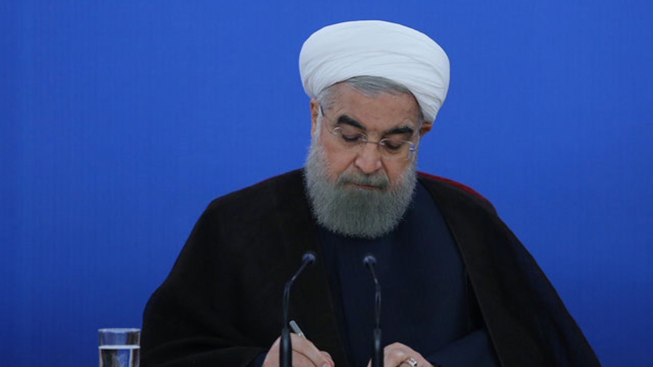 رئیس‌جمهوری با استعفای حجتی موافقت کرد/ کشاورز به عنوان سرپرست وزارت جهاد کشاورزی منصوب شد