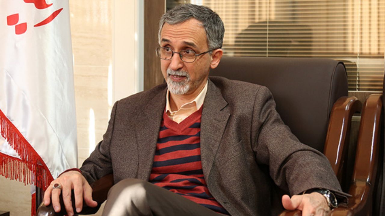 کار از دست روحانی در رفته است/ رئیس‌جمهور حتی توانایی گفت‌وگو با رئیس مجلس را هم ندارد