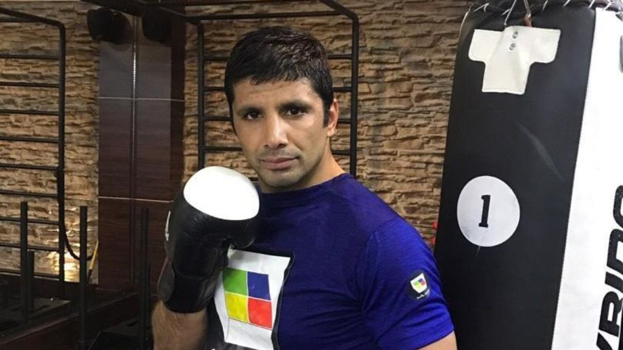 مبارزه کاپیتان پیشین تیم ملی کاراته در MMA